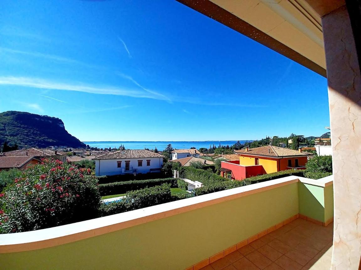 Regina Gardesana Villa ภายนอก รูปภาพ
