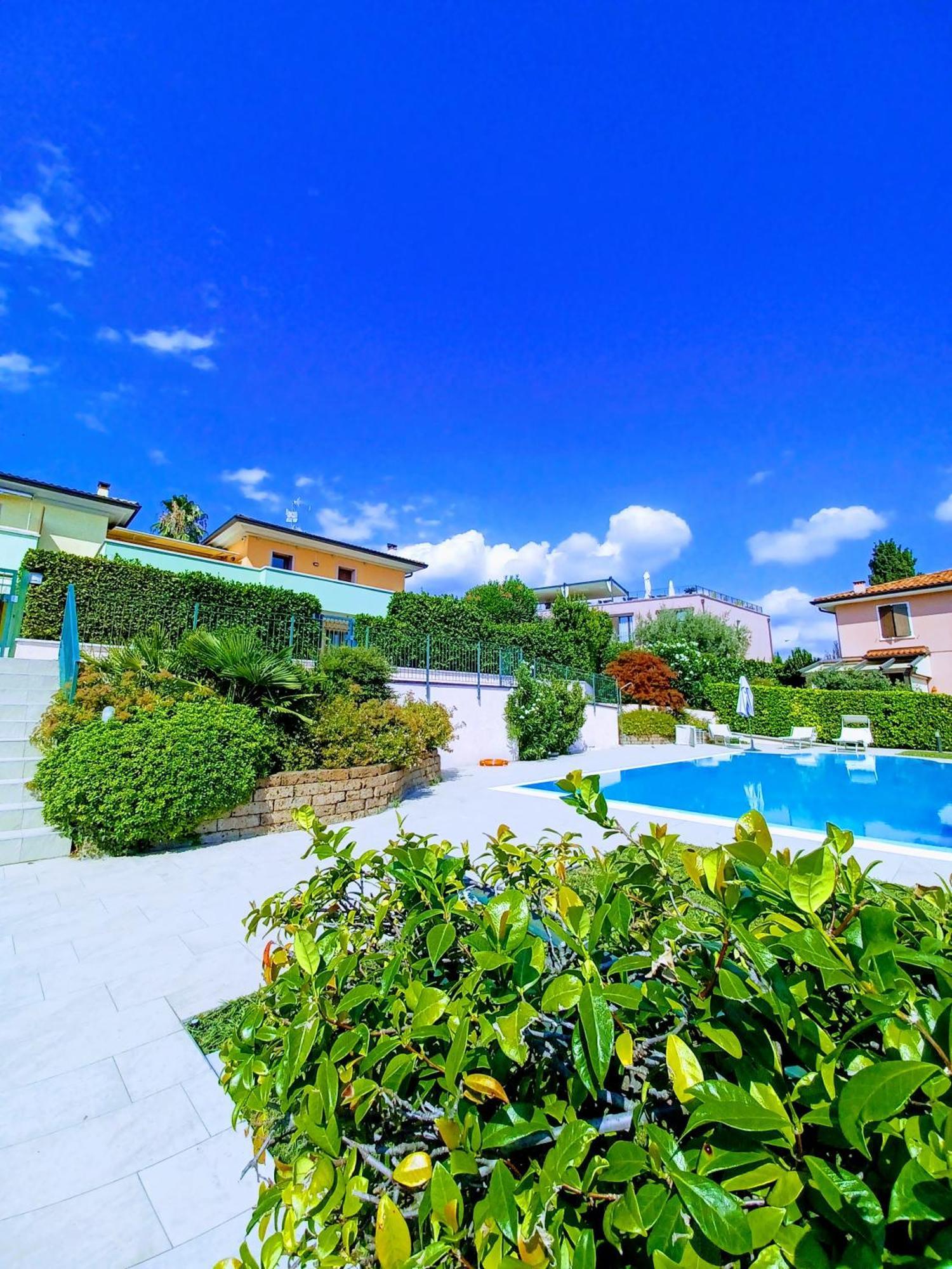 Regina Gardesana Villa ภายนอก รูปภาพ