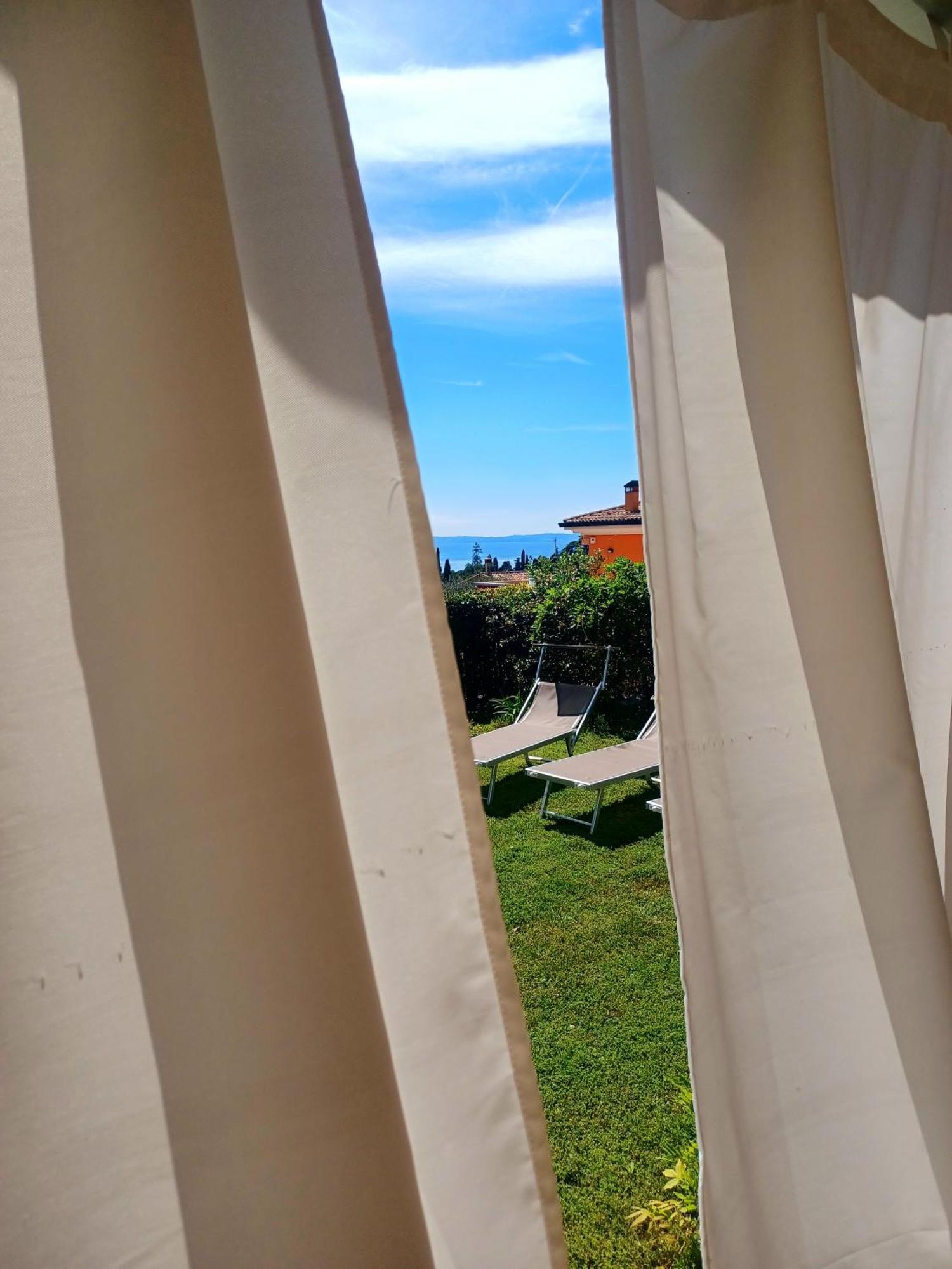 Regina Gardesana Villa ภายนอก รูปภาพ