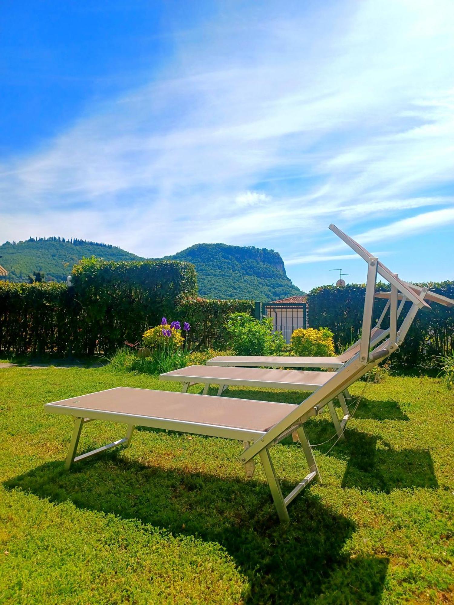 Regina Gardesana Villa ภายนอก รูปภาพ